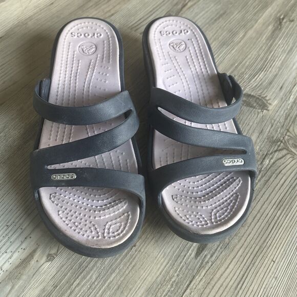 Crocs Navy Blue Rubber Purple Patricia Low Wedge Slide Women Sz 8 - Picture 1 of 9